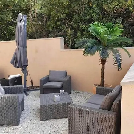 Magnifique T2 Jacuzzi Piscine Apartment